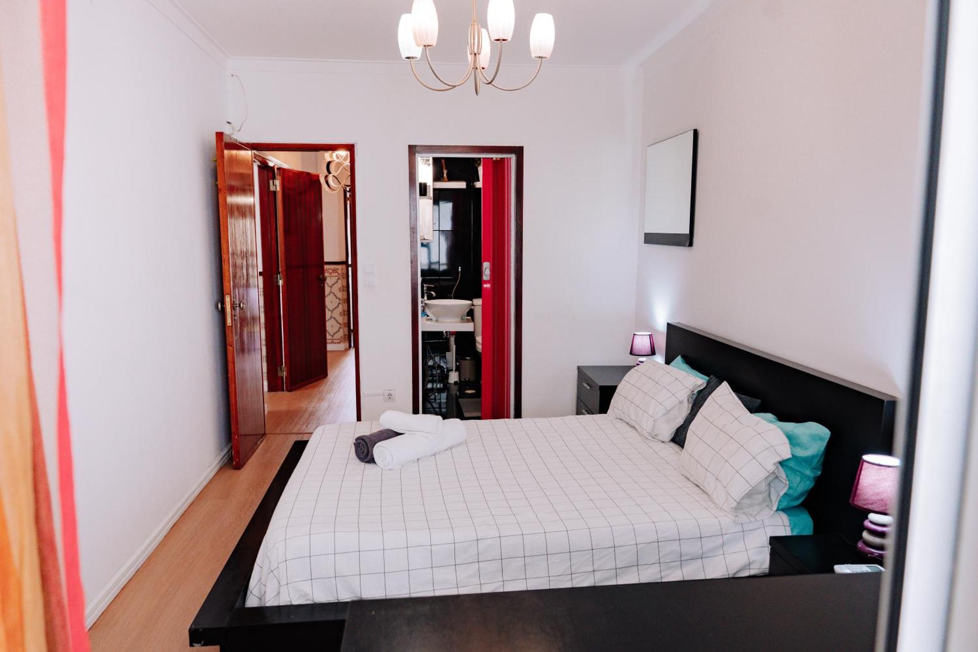 Family-Friendly And Cozy 3-Bedroom Accommodation In Lisbon Luaran gambar
