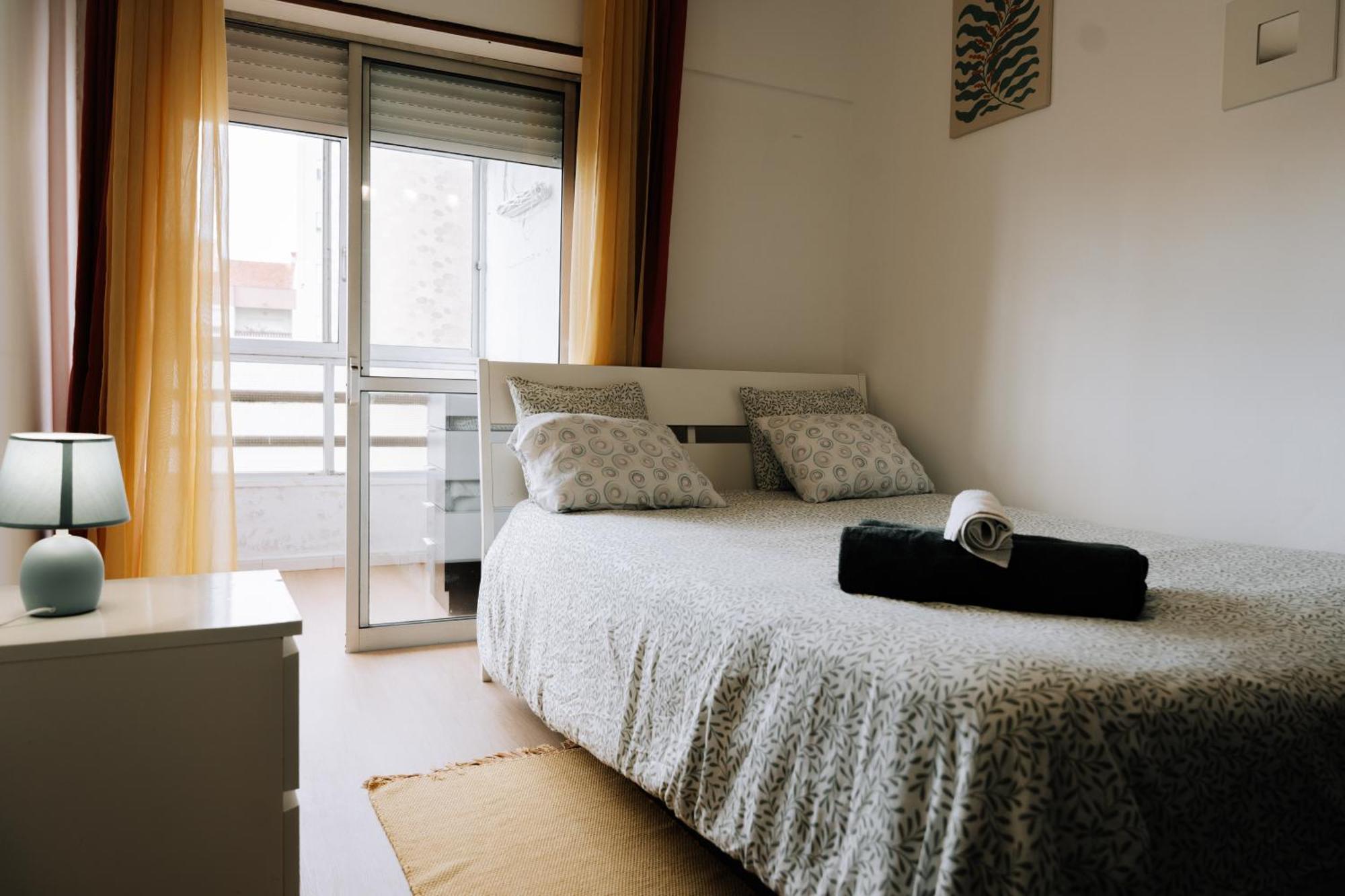 Family-Friendly And Cozy 3-Bedroom Accommodation In Lisbon Luaran gambar